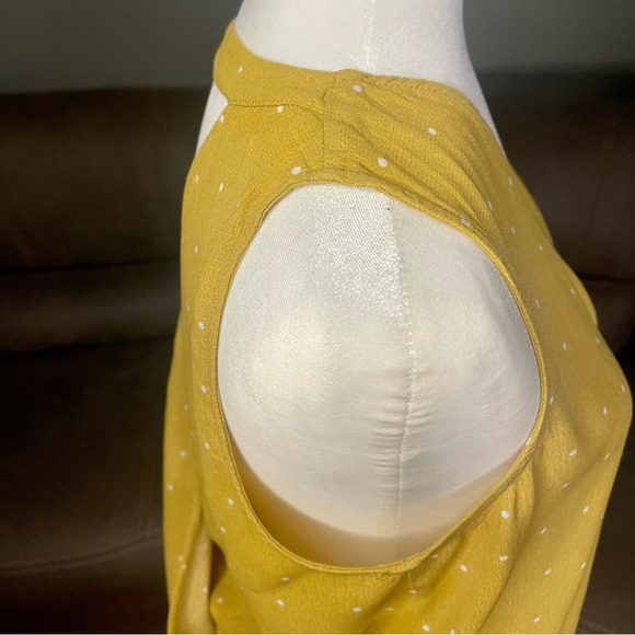 LUSH Mustard Yellow White Polkadots Surplus Wrap Bubble Top Sz Large L - Picture 3 of 13